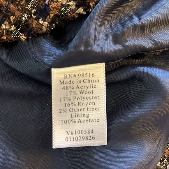 Coldwater Creek wool blend tweed jacket. Size 6P. - Picture 9 of 11